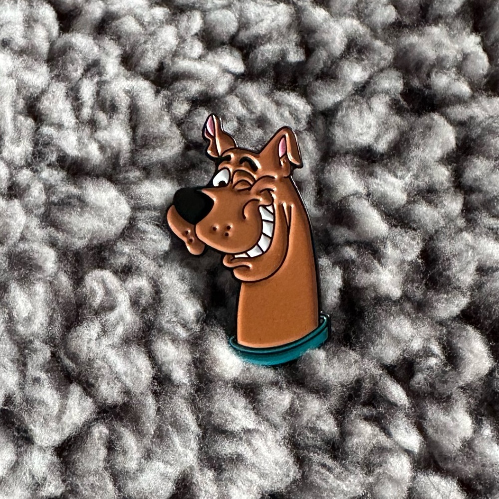 Scooby Pin